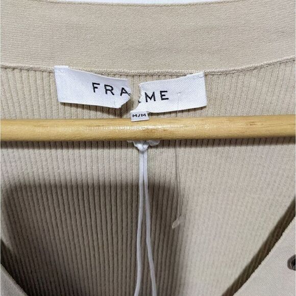 New frame | Rib-Knit V-Neck Top in Vanilla - Picture 6 of 9